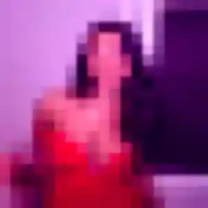 Brune, 29 ans, dispo pour plan cul à Landisacq
