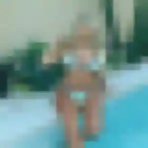 Daphne (38 ans) à Langrolay-sur-Rance propose un plan cul ce soir