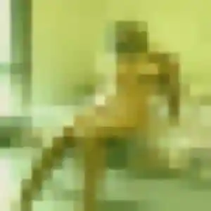 Photo de Katia à Lanuéjouls (29 ans) - plan cul discret