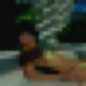 Karine, femme de 43 ans cherche plan cul à Laroque-Timbaut