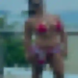 Huguette, fille de 36 ans propose plan cul à Laroquebrou