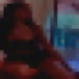 Xena, femme de 26 ans cherche plan cul à Laroquebrou