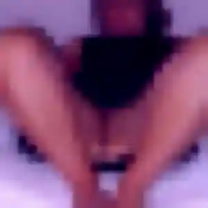 Raphaelle, femme de 32 ans propose plan cul à Larra