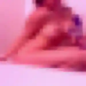 Siham de Laval-en-Belledonne, 25 ans - plan cul sans prise de tête
