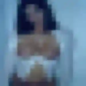 Eva, 32 ans, disponible à Le Born pour un plan cul