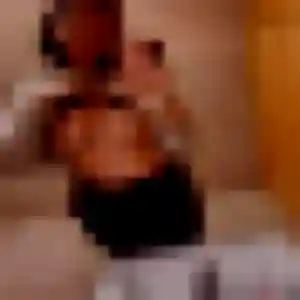 Rejoins Samira, 35 ans à Le Mans en privé