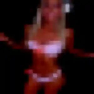Hilary (38 ans) à Le Mayet-de-Montagne cherche un plan cul ce soir