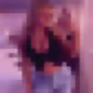 Anne-Laure, femme de 25 ans cherche plan cul à Le Mesnil-Amelot