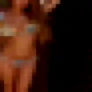 Viviane, 26 ans, disponible à Le Mesnil-au-Val pour un plan cul