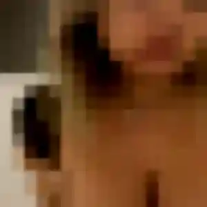 Sofia (22 ans) à Le Neubourg attend une rencontre ce soir