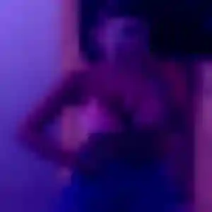 Rose-Marie, fille de 28 ans cherche plan cul à Le Puy-Notre-Dame