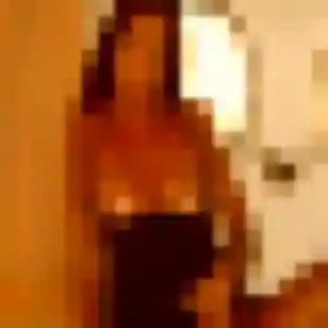 Fatima, 37 ans, disponible à Le Vieux-Bourg pour une rencontre coquine