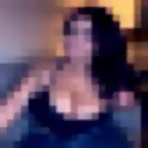 Anne, 25 ans, en ligne à Lée pour une rencontre coquine
