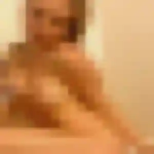 Jean-Marie, 26 ans, connectée à Leigné-les-Bois pour une rencontre coquine