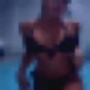 Photo privée de Hortense, 35 ans à Les Billaux - plan discret