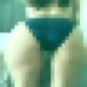 Axelle, femme de 22 ans cherche plan cul à Les Deux Alpes