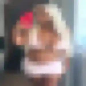 Photo de Bettina à Les Rousses (45 ans) - plan cul anonyme