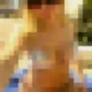Kim, 26 ans, connectée à Lespignan pour une rencontre coquine