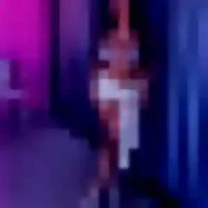 Photo sexy de Roxane, 23 ans à Leymen - plan discret