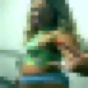 Raphaelle, femme de 22 ans cherche plan cul à Licques