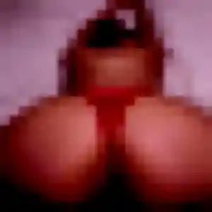 Charmante Karen, 24 ans à Loctudy - la contacter