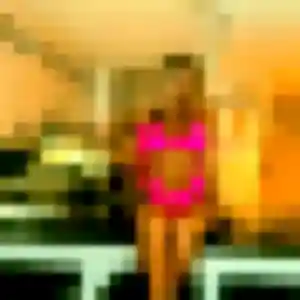 Albane, 22 ans, en ligne à Longny les Villages pour une rencontre coquine