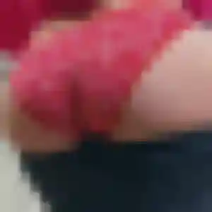 Albertine (39 ans) à Longues-sur-Mer propose un plan cul ce soir