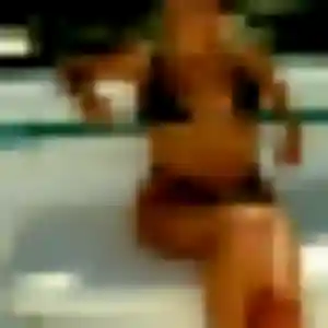 Rejoins Gabrielle, 33 ans à Longues-sur-Mer en privé