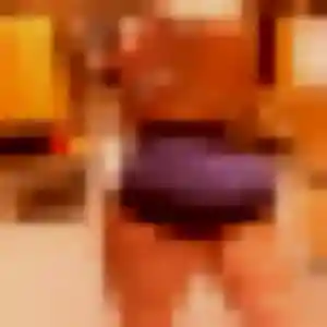 Rencontre Aisha, 42 ans à Longvic en privé