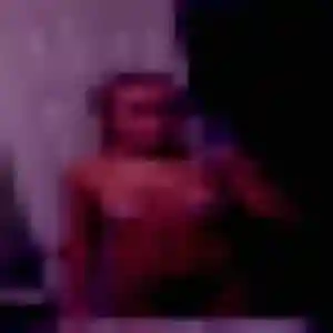Photo de Rachida à Lourdes (22 ans) - plan cul sans inscription