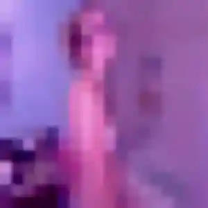 Vicky, 26 ans, en ligne à Louzy pour une rencontre coquine