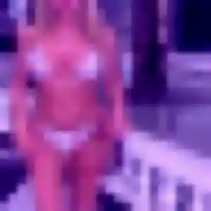 Cassandre, femme de 24 ans veut plan cul à Luché-Pringé