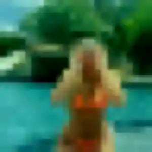 Rejoins Faustine, 26 ans à Malaucène en privé