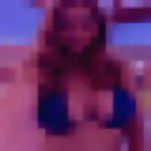 Uranie, 26 ans, disponible à Mannevillette pour un plan cul