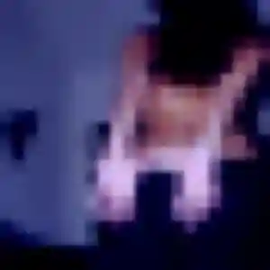 Contacte Francine, 22 ans à Marquay en privé
