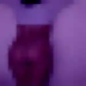 Photo de Lise à Mehun-sur-Yèvre (45 ans) - plan cul anonyme
