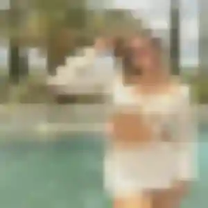 Charmante Touria, 30 ans à Mehun-sur-Yèvre - la contacter