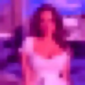Capucine, 34 ans, disponible à Méricourt pour un plan cul