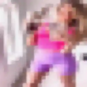 Amel, 23 ans, connectée à Mesnil-en-Ouche pour une rencontre coquine
