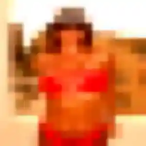 Rebecca, 22 ans, en ligne à Mirabel-aux-Baronnies pour une rencontre coquine
