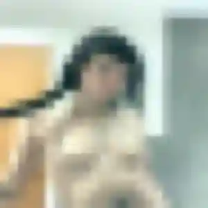Contacte Lola, 23 ans à Moëlan-sur-Mer gratuitement
