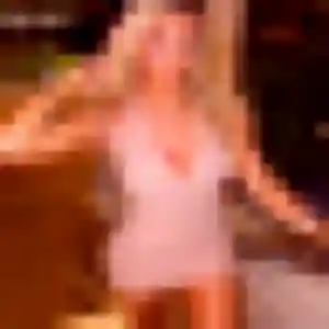 Photo de Coralie à Moffans-et-Vacheresse (37 ans) - plan cul gratuit