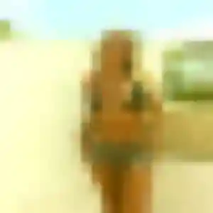 Charmante Sara, 24 ans à Monbahus - la contacter