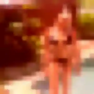 Dina, femme de 24 ans cherche plan cul à Monswiller