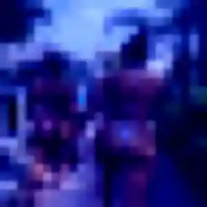 Photo privée de Amira, 42 ans à Montagny-en-Vexin - plan discret
