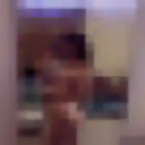 Photo de Clementine à Montaulin (29 ans) - plan cul gratuit
