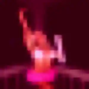 Rejoins Yasmine, 26 ans à Montbéliard en privé