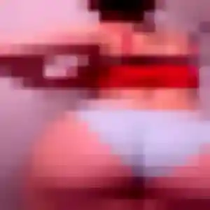 Ursula de Montboucher-sur-Jabron, 28 ans - plan cul sans prise de tête