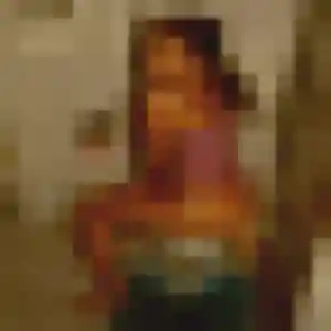 Amira, 23 ans, connectée à Monthermé pour une rencontre coquine