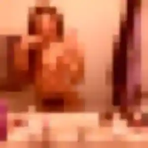 Leonore, 29 ans, connectée à Montigny-lès-Metz pour une rencontre coquine